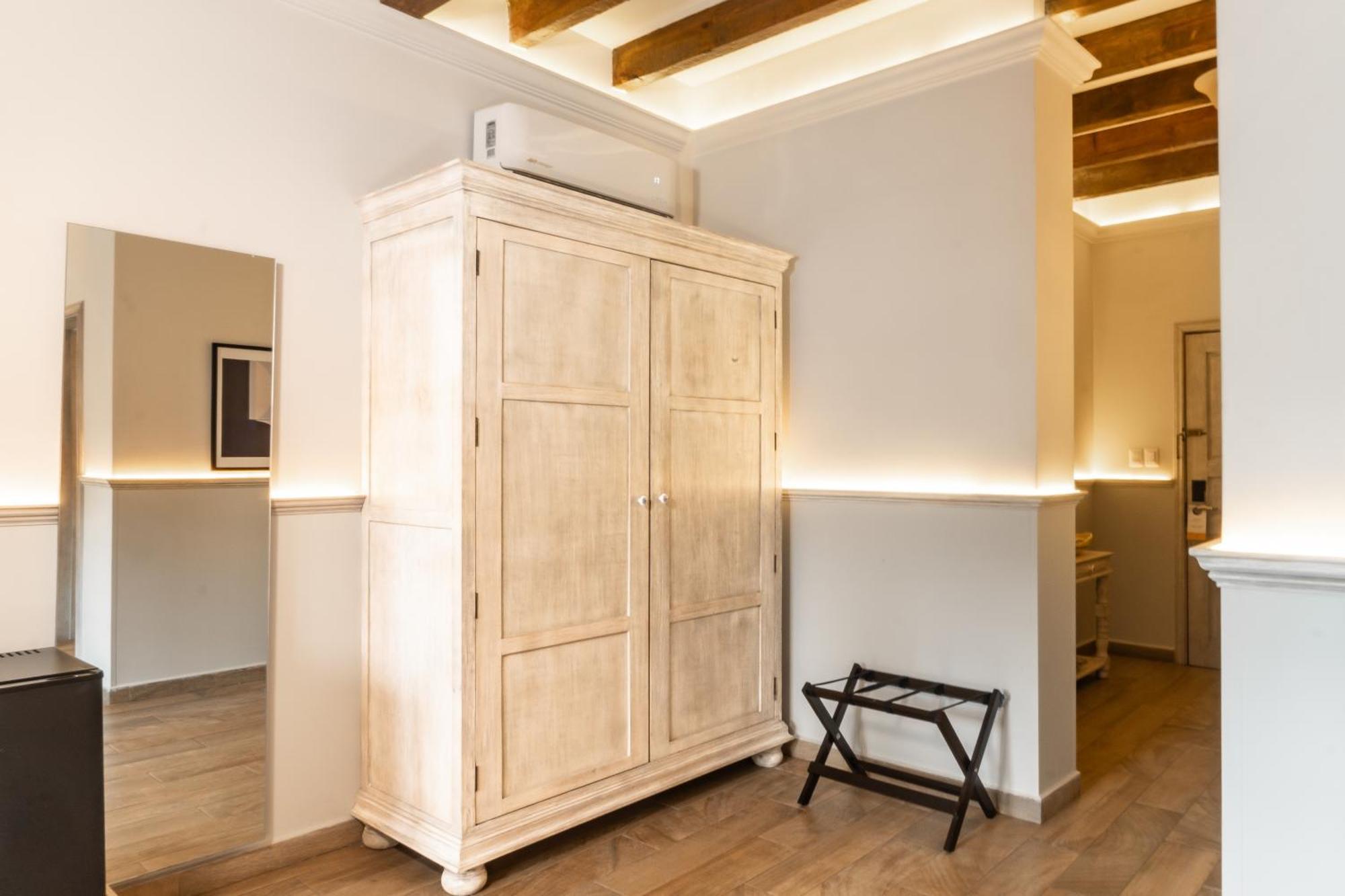 Voco Royalty Downtown By Ihg