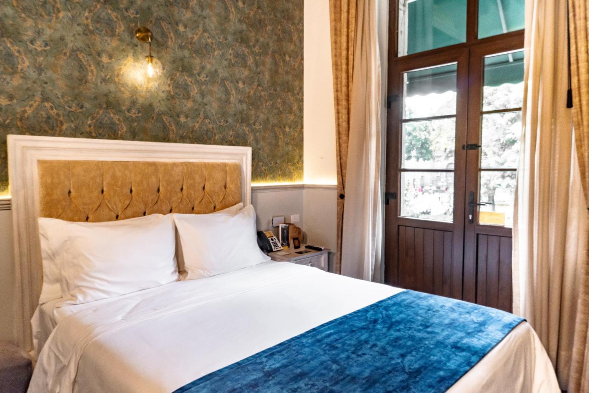 Royalty Boutique Hotel